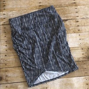 Athleta Blue and White Scrunch Skirt XS